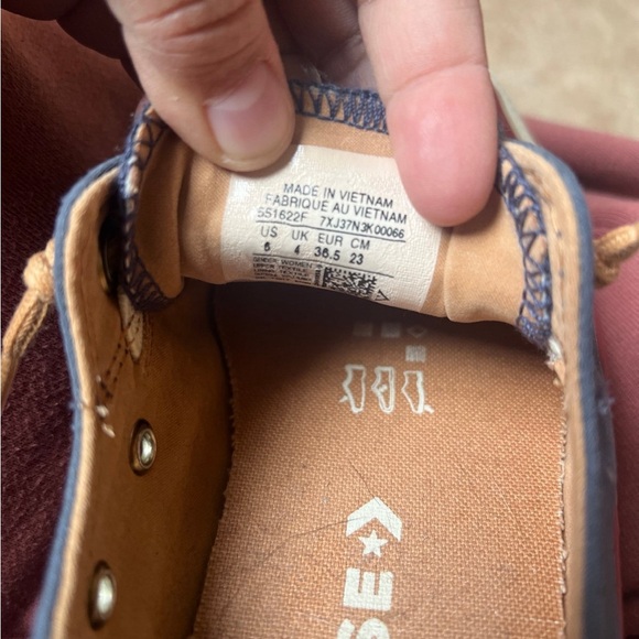 Low top slip on converse - Picture 4 of 5